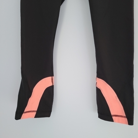 LULULEMON SoulCycle Run: Inspired Crop II - Picture 6 of 10